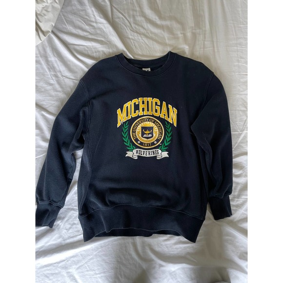 University of Michigan RARE Vintage Crest Sweatshirt